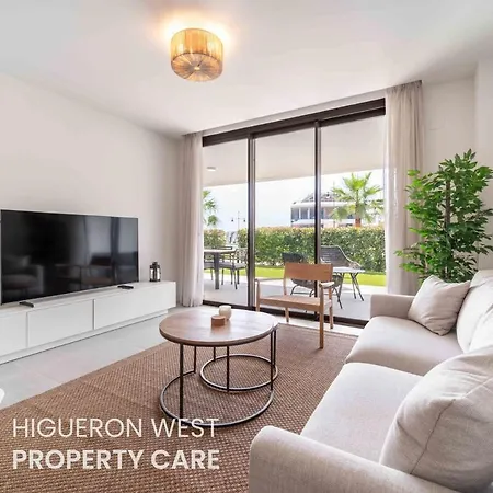 Private Garden - Pool Access And Terrace Near Carvajal Beach, 아파트