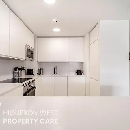 Private Garden - Pool Access And Terrace Near Carvajal Beach, 아파트 *