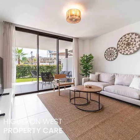 Private Garden - Pool Access And Terrace Near Carvajal Beach, *