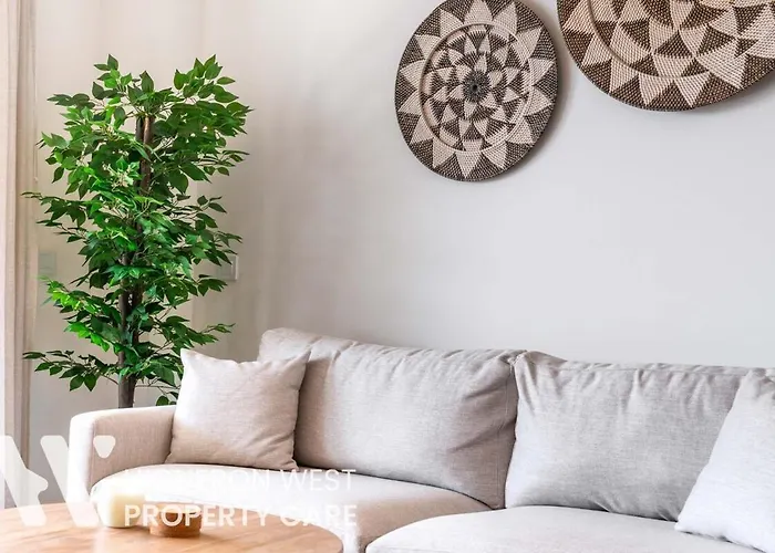 Lomas Collection - The Family Garden By Hwpc アパート フエンヒロラ